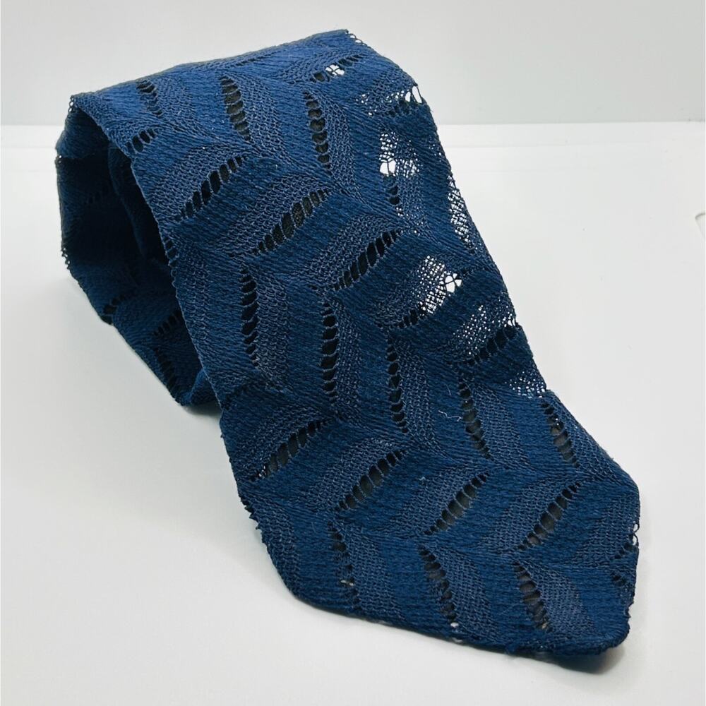 RARE 60s Golden Clasp by Prince Consort Navy Blue Lace Super Wide Necktie
